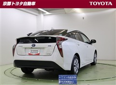 プリウス A