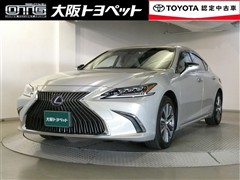 レクサス　ES300h ヒョウジュンシャ