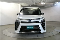 ヴォクシーHV ZSキラメキ3