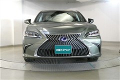 ES300h バージョンL