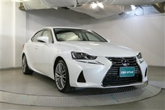 IS300h バージョンL