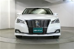 クラウンロイヤル HV ロイヤルサルーン