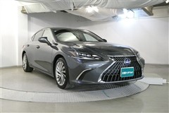 ES300h バージョンL