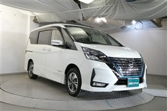 セレナ E-パワー ハイウェイスターV