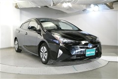 プリウス A プレミアム