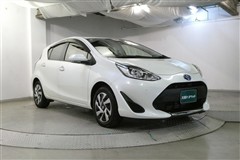 アクア S スタイルブラック