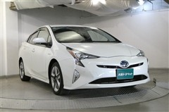 プリウス A プレミアムツーリング