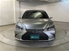 ES300h バージョンL