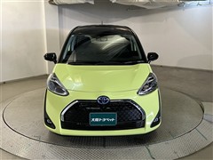 シエンタHV ファンベースG クエロ