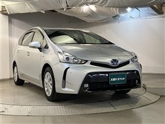 プリウスアルファ S