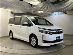 ヴォクシーHV V