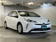 プリウス S セーフティプラス2