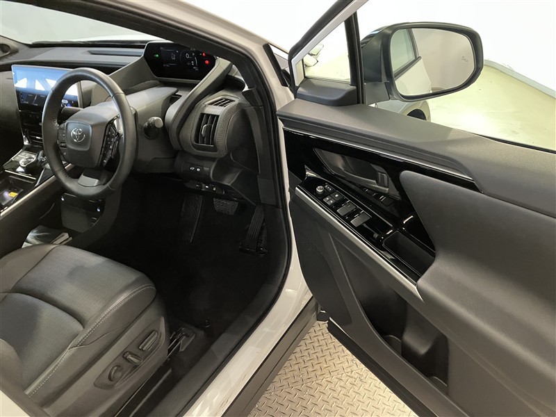 bZ4X Z（0530103918875）の中古車 | トヨタ認定中古車 | トヨタ自動車