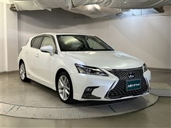 CT200h バージョンL