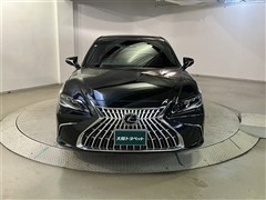 ES300h グレイスフルエスコート