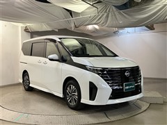 セレナ E-パワー ハイウェイスターV