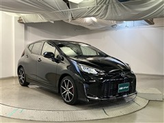 アクア GR スポーツ
