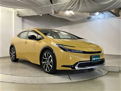 プリウスPHEV Z