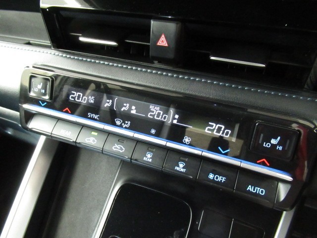 ヴォクシー S-Z（054010277337）の中古車 | トヨタ認定中古車 | トヨタ