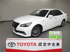 トヨタ クラウン HV ロイヤルサルーン ブラ