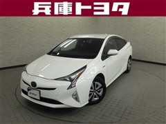 トヨタ プリウス A
