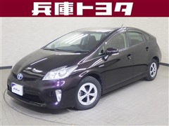 トヨタ プリウス S