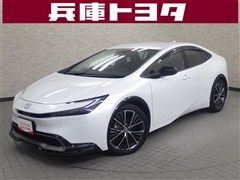 トヨタ　プリウス Z