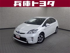 トヨタ プリウス S