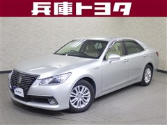 トヨタ クラウンHV ロイヤルサルーン