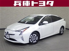 プリウス A