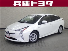 プリウス Sセーフティプラス