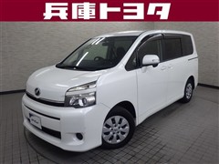 トヨタ ヴォクシー X