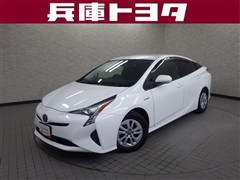 プリウス S