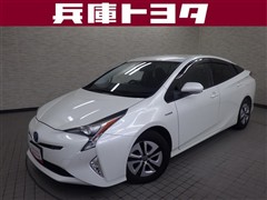 プリウス A