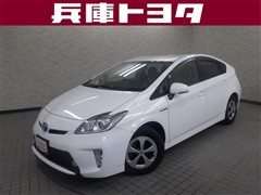 プリウス S