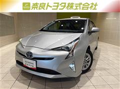 プリウス Sセーフティプラス
