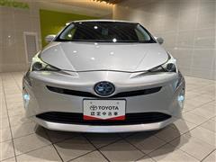 プリウス Sセーフティプラス