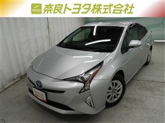 プリウス Sセーフティプラス