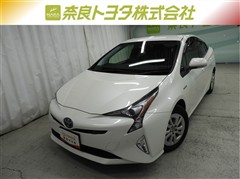 プリウス Sセーフティプラス