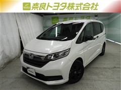 フリード G ブラックスタイル