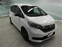 フリード G ブラックスタイル