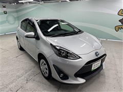 アクア S スタイルブラック