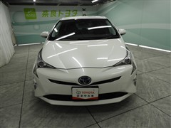 プリウス Sセーフティプラス