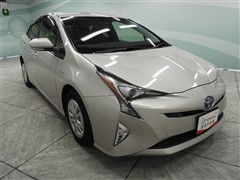 プリウス S セーフティプラス