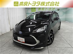 トヨタ　アクア G