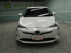 プリウス Sセーフティプラス