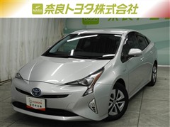 トヨタ プリウス A