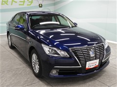 クラウンロイヤル HV ロイヤルサルーン