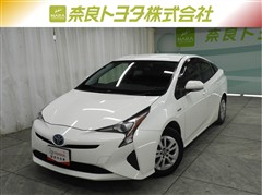 トヨタ プリウス S