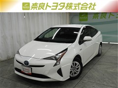 トヨタ プリウス S